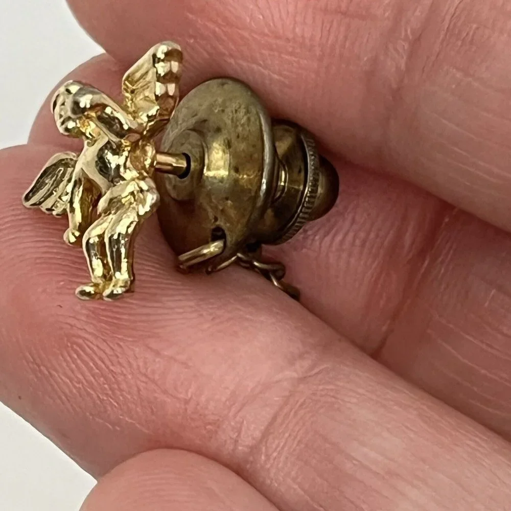 Vintage Gold Tone Winged Angel Tie Tack With Chain Guardian Angel Cherub - Picture 3 of 11